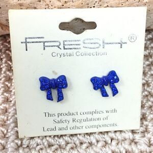 Fresh blue crystal bow earrings